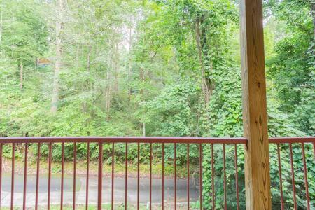 Lodge G Sasquatch Lodges Sleeps 13 Gatlinburg Exterior photo