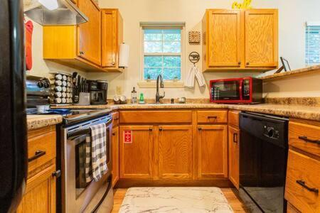 Lodge G Sasquatch Lodges Sleeps 13 Gatlinburg Exterior photo